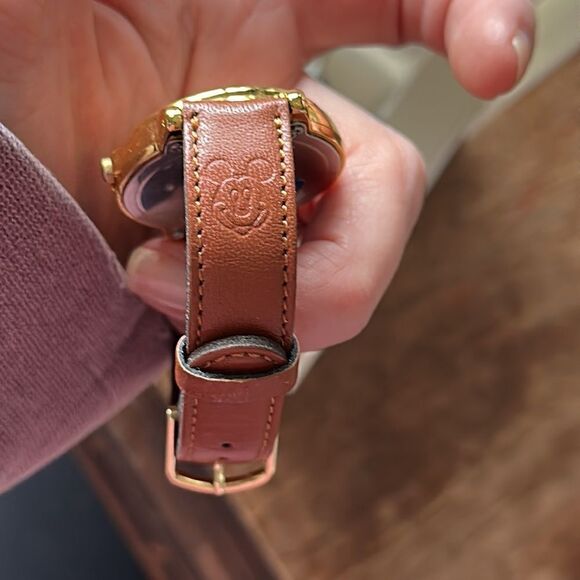 Vintage Disney Lorus Wristwatch Burgundy Tone Genuine Leather Strap Watch Lorus Mickey Mouse Quartz Watch | Vintage Ladies Disney  main image 3